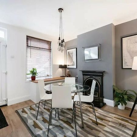 Cambridge House - Modern 2 Bedroom House, Close To Luton Airport & Town Centre Eksteriør billede